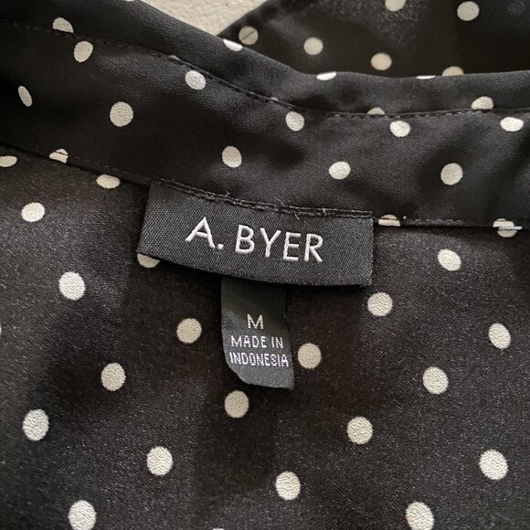 A. Byer Blouse Size Medium Black Polka Dots Roll Tab Sleeves Sheer Lightweight - Picture 8 of 11